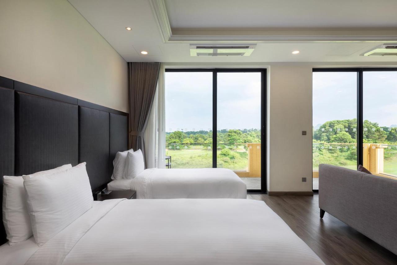 Wyndham Sky Lake Resort And Villas Hanoï Extérieur photo